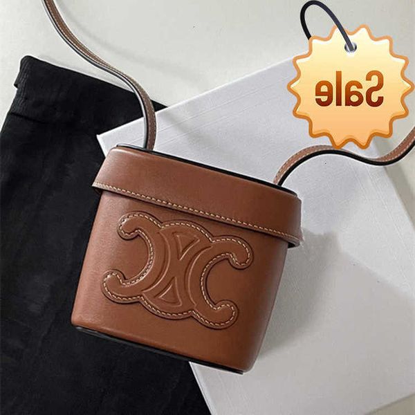 designer bags 2022 trend new leather triumphal arch box mini fashion lipstick makeup single shoulder msenger bag factory direct sale
designer bags 2022 trend new leather triumphal arch box mini fashion lipstick makeup single shoulder msenger bag factory direct sale