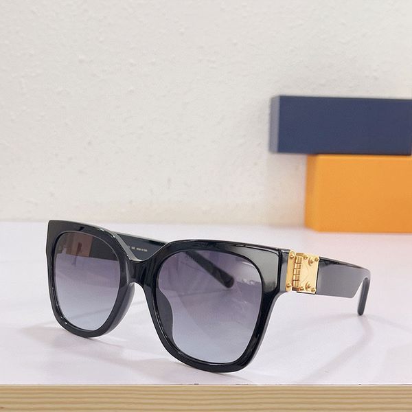 men and women sunglasses z1605e square frame fashion catwalk style simple and popular outdoor uv 400 protective glasses, White;black
men and women sunglasses z1605e square frame fashion catwalk style simple and popular outdoor uv 400 protective glasses, White;black