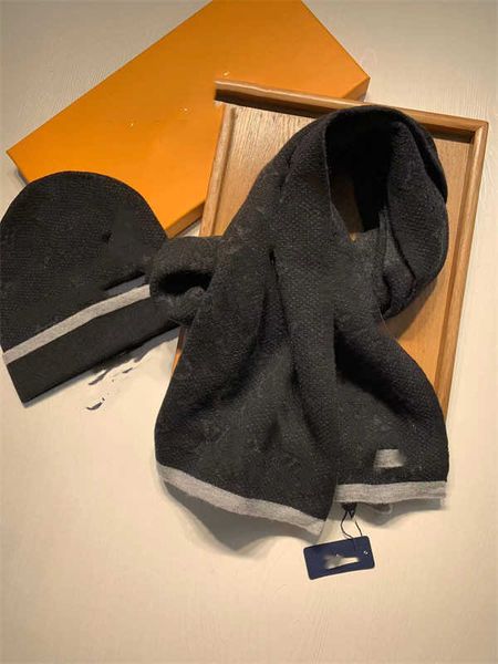 20ss classic lattice winter hats designers bone cap men women couple scarf hat two-piece suit scarf caps scarves sets88, Blue;gray
20ss classic lattice winter hats designers bone cap men women couple scarf hat two-piece suit scarf caps scarves sets88, Blue;gray