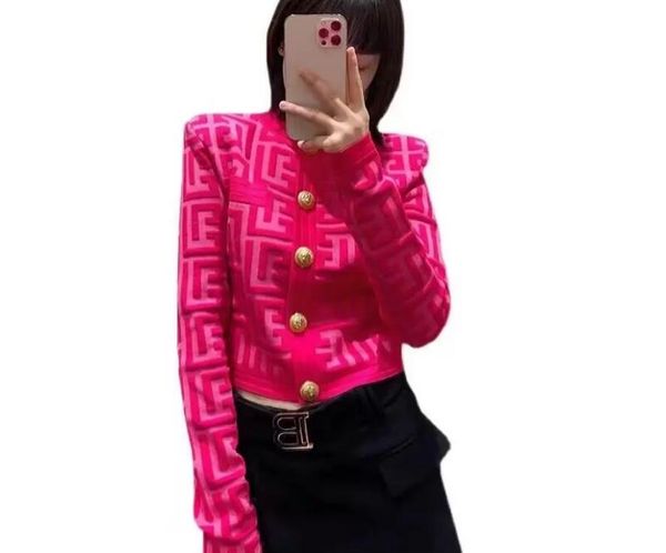 2023 women autumn charater printed short cardigans sweaters fashion apes gold buttons streetwear long sleeve v-neck female knitwear open sti, White;black
2023 women autumn charater printed short cardigans sweaters fashion apes gold buttons streetwear long sleeve v-neck female knitwear open sti, White;black