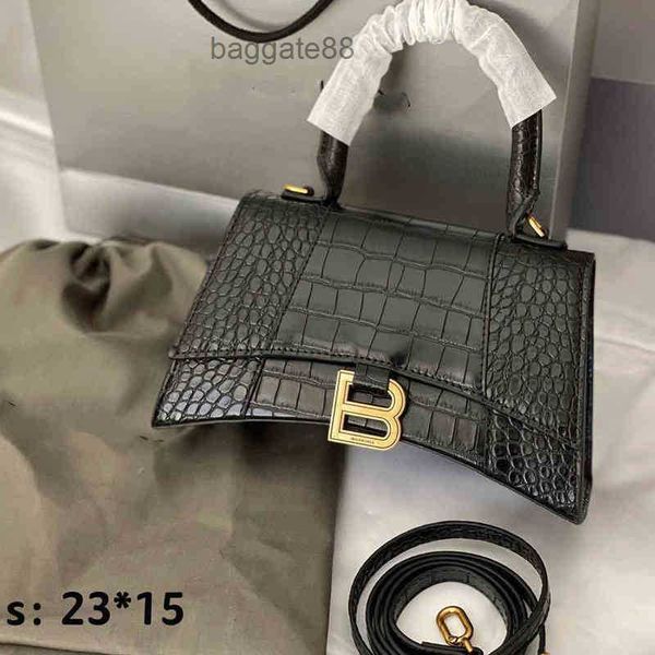 jacquemes classic lady desiner handbags ladies bags 2022 fashion bags b-shaped crocodile net red hourglass leather women's single shoul
jacquemes classic lady desiner handbags ladies bags 2022 fashion bags b-shaped crocodile net red hourglass leather women's single shoul