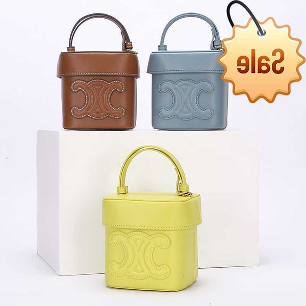 designer bags women's 2022 new triumphal arch portable texture lunch box bag fashion lipstick key one shoulder msenger factory direct s
designer bags women's 2022 new triumphal arch portable texture lunch box bag fashion lipstick key one shoulder msenger factory direct s