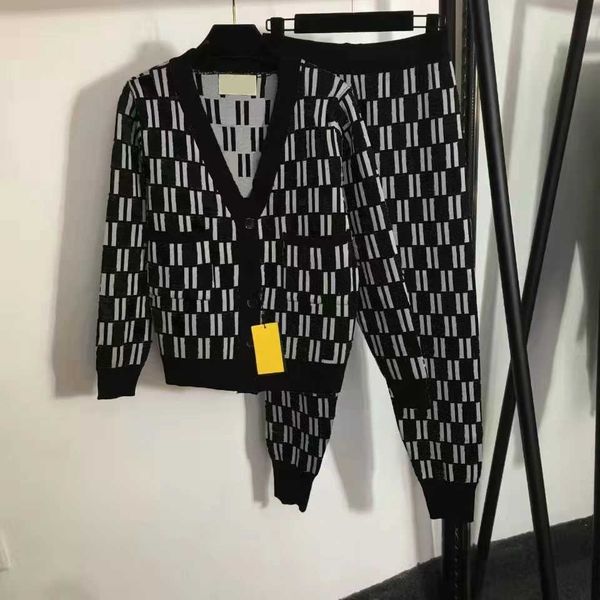 autumn suits womens knitting tracksuits two pieces sets pants designer cardigan jackets jacquard high-end casual long sleeves sports knitted, White
autumn suits womens knitting tracksuits two pieces sets pants designer cardigan jackets jacquard high-end casual long sleeves sports knitted, White