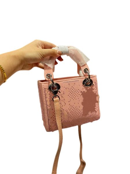 must have classic original hardware shoulder bag genuine leather inlay fashion bags shopping satchels luxury designer purses purse handbag
must have classic original hardware shoulder bag genuine leather inlay fashion bags shopping satchels luxury designer purses purse handbag