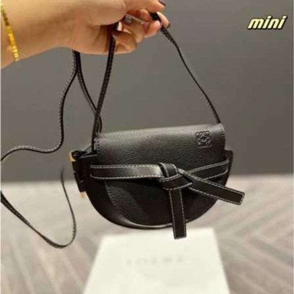 6iyc lightweight bags messenger tote handbag women fashion leather saddle loevve designer crossbody female purses party shopping vacation sh
6iyc lightweight bags messenger tote handbag women fashion leather saddle loevve designer crossbody female purses party shopping vacation sh