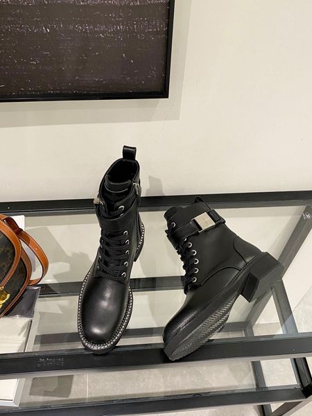 autumn winter boots woman thick soled trainers travel metal belt buckle zipper boot soft cowhide lady flat casual designer shoe leather shoe, Black
autumn winter boots woman thick soled trainers travel metal belt buckle zipper boot soft cowhide lady flat casual designer shoe leather shoe, Black