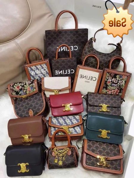 designer bags 2022 summer dign sense old flower stick triumphal arch leather seri women's lisa same underarm bag factory direct sale 
designer bags 2022 summer dign sense old flower stick triumphal arch leather seri women's lisa same underarm bag factory direct sale