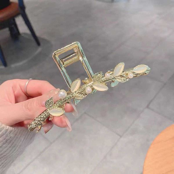 hair clips 2022 new leaf cat's eye large grab clip back head hairpin rhinestone pearl net red hairpin, Golden;silver
hair clips 2022 new leaf cat's eye large grab clip back head hairpin rhinestone pearl net red hairpin, Golden;silver