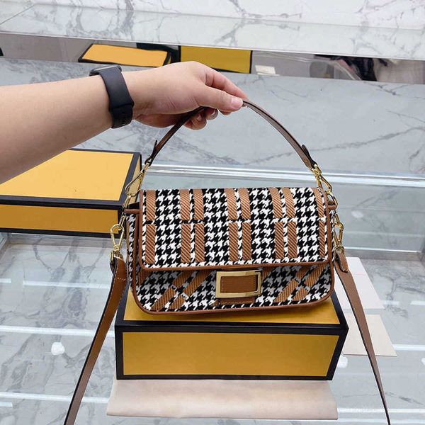 totes fend women bag crossbody handbag men luxurys designers bags ladies 5a fashion shoulder evening wallet
totes fend women bag crossbody handbag men luxurys designers bags ladies 5a fashion shoulder evening wallet