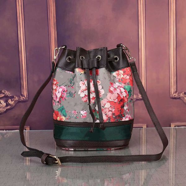 women bucket bag messenger bag drawstring fashion bottegas shoulder bags shopping satchels luxury designer purses pu leather hobo handbag
women bucket bag messenger bag drawstring fashion bottegas shoulder bags shopping satchels luxury designer purses pu leather hobo handbag