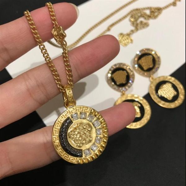 fashion bracelet basilisk medusa round cards pendants with diamonds women's bracelet necklace stud earring sets brass 18k gold pla281w, Black
fashion bracelet basilisk medusa round cards pendants with diamonds women's bracelet necklace stud earring sets brass 18k gold pla281w, Black