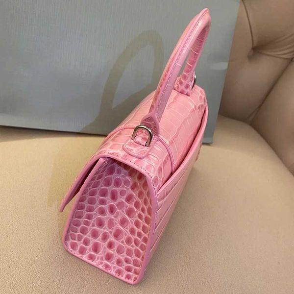 b family leather women bag one shoulder slant cross handbag alligator hourglass fashion small square
b family leather women bag one shoulder slant cross handbag alligator hourglass fashion small square
