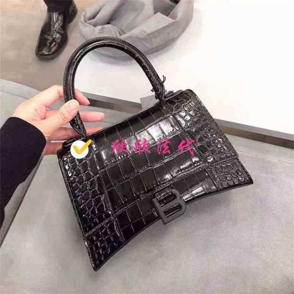 designer hourglass bags balencigas handbags women's crocodile embossed one shoulder portable messenger bb
designer hourglass bags balencigas handbags women's crocodile embossed one shoulder portable messenger bb