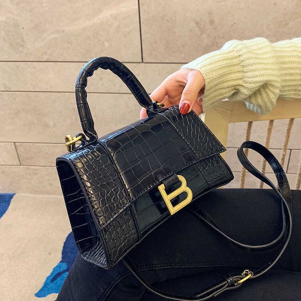 crocodile hourglass bag fashion women student hand bill of lading shoulder messenger small square
crocodile hourglass bag fashion women student hand bill of lading shoulder messenger small square