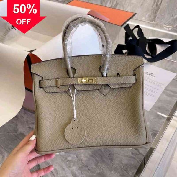 dhl bags h 2022 designer women's h home platinum cowhide lychee pattern bk25 messenger hand-in-hand holding with rich womanbirkins kell
dhl bags h 2022 designer women's h home platinum cowhide lychee pattern bk25 messenger hand-in-hand holding with rich womanbirkins kell