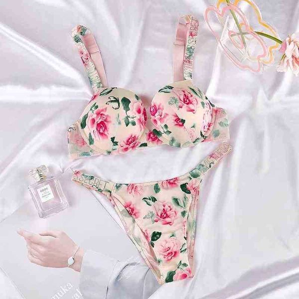 bras sets new 2 piece bikinis set letter bras rhinestone underwear women sets pink comfort push up plus size bra panty lingerie set t220907, Red;black 
bras sets new 2 piece bikinis set letter bras rhinestone underwear women sets pink comfort push up plus size bra panty lingerie set t220907, Red;black