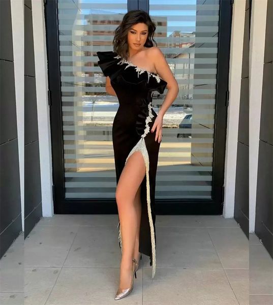 evening dresses wear one shoulder ruffles silver lace appliques beading mermaid black velvet prom high side split long formal gowns
evening dresses wear one shoulder ruffles silver lace appliques beading mermaid black velvet prom high side split long formal gowns
