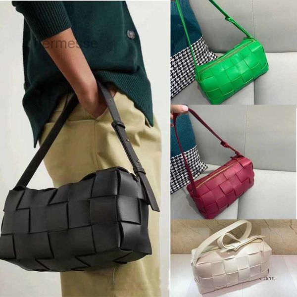 designer luxury women bag bottegas handbag fashion inclined shoulder womens bags versatile purses totes large capacity saddle venetas wallet
designer luxury women bag bottegas handbag fashion inclined shoulder womens bags versatile purses totes large capacity saddle venetas wallet