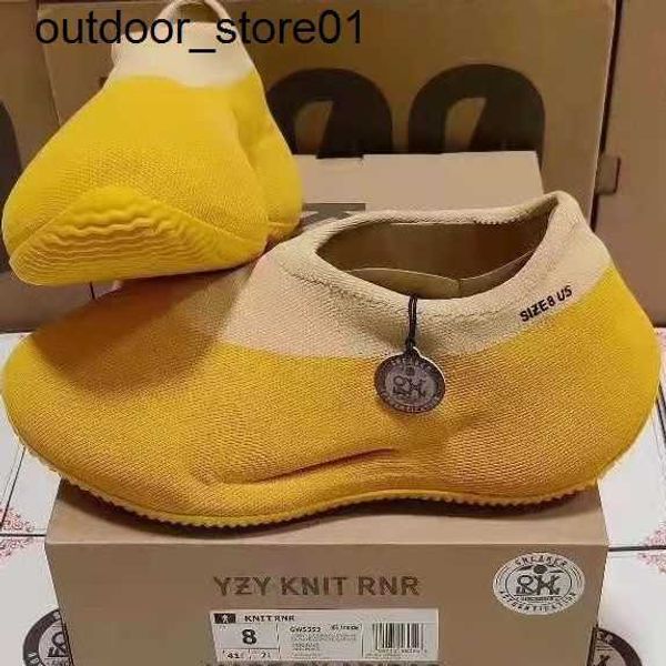 designer sneakers running shoes yz knit runner new popular sulfur banana sport cotton slippers
designer sneakers running shoes yz knit runner new popular sulfur banana sport cotton slippers