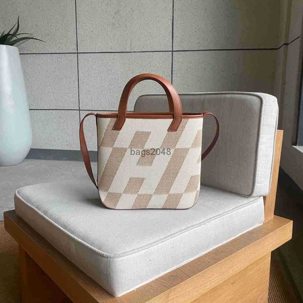 evenning bags herme designe new canvas stitched leather bucket tote bag large capacity portable single shoulder diagonal printed women'
evenning bags herme designe new canvas stitched leather bucket tote bag large capacity portable single shoulder diagonal printed women'