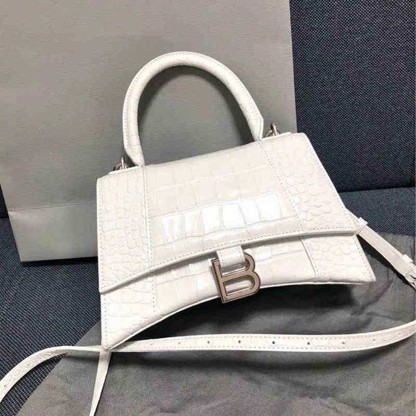 designer hourglass bags balencigas handbags italy luxury handbag 2022 fashion trend b family letter buckle leather crocodile bag bb
designer hourglass bags balencigas handbags italy luxury handbag 2022 fashion trend b family letter buckle leather crocodile bag bb