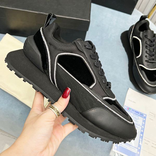 racer womens mens designer sports shoes suede nylon and mesh racer low-sneakers color black materials polyamide size 45-35
racer womens mens designer sports shoes suede nylon and mesh racer low-sneakers color black materials polyamide size 45-35