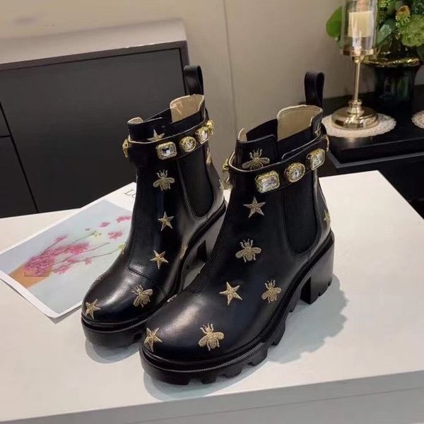 designer retro british style boots for women embroider pattern original logo with size 34-40, Black
designer retro british style boots for women embroider pattern original logo with size 34-40, Black