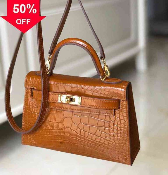 dhl luxury hems handbags aima designer 2022 h kelys's second generation alligator mini portable one shoulder straddle mini leather bags
dhl luxury hems handbags aima designer 2022 h kelys's second generation alligator mini portable one shoulder straddle mini leather bags