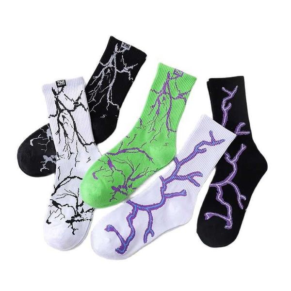 men's socks fashion autumn winter men cotton warm socks spring male lightning print sport middle tube socks for men t221011, Black
men's socks fashion autumn winter men cotton warm socks spring male lightning print sport middle tube socks for men t221011, Black