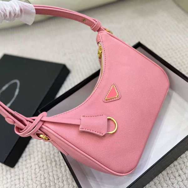 handbags designer bags brand women underarm shoulder bag letter messenger fashion half moon luxury ladies purses
handbags designer bags brand women underarm shoulder bag letter messenger fashion half moon luxury ladies purses