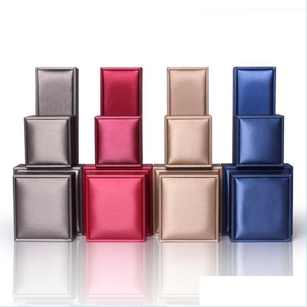 jewelry boxes fashion brushing pu jewelry box necklace earrings ring pendant bracelet hand more color 727 t2 drop delivery 2022 pack dht08, Black;white
jewelry boxes fashion brushing pu jewelry box necklace earrings ring pendant bracelet hand more color 727 t2 drop delivery 2022 pack dht08, Black;white
