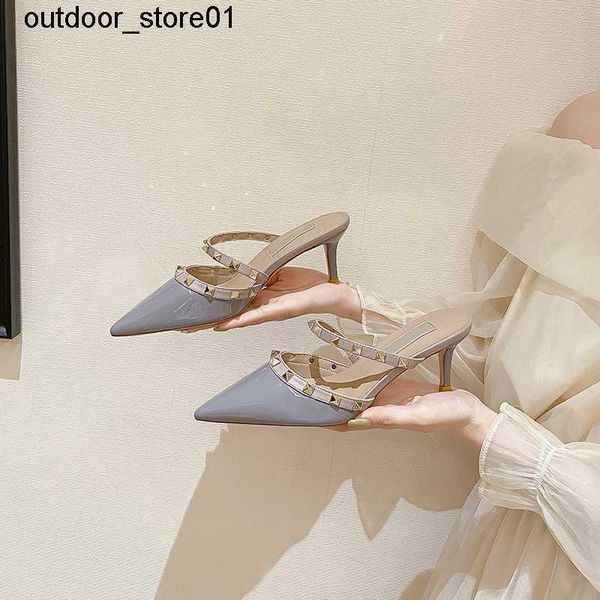 designer sandals luxury dress shoes slotted high heels versatile summer new rivet fairy style women shoe french sandal valentinoe'', Black
designer sandals luxury dress shoes slotted high heels versatile summer new rivet fairy style women shoe french sandal valentinoe'', Black