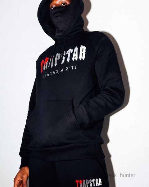 trapstar desiger lettered printed men's and women's multicolor warm two-piece loose hoodie pants jogging suit, Black
trapstar desiger lettered printed men's and women's multicolor warm two-piece loose hoodie pants jogging suit, Black