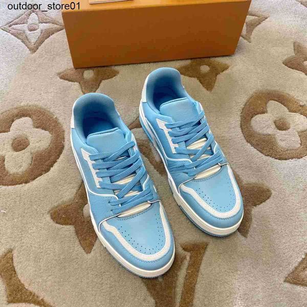 designer sneakers fashion brand luxury casual shoes men women board shoes printed sports thick soled wear-resistant trainers
designer sneakers fashion brand luxury casual shoes men women board shoes printed sports thick soled wear-resistant trainers