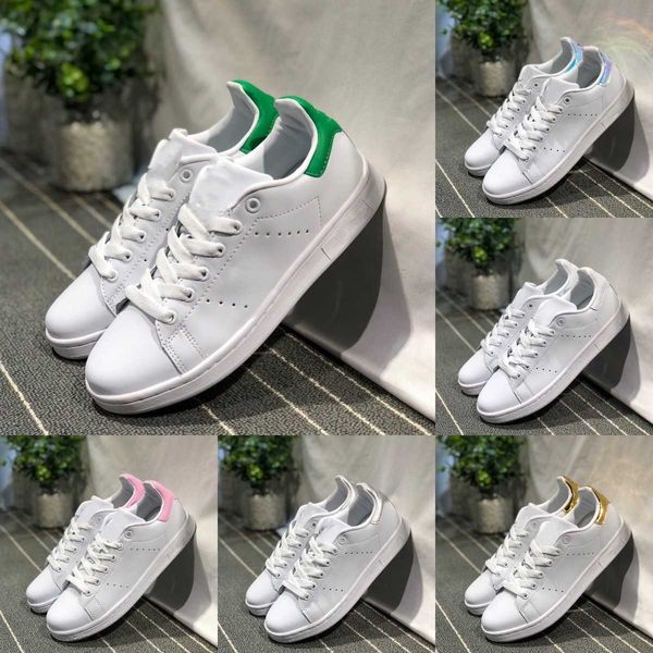 casual shoes sneakers sport sneakers designer white black pink blue gold classic super star 2022 mens womens superstar superstars 80s pride
casual shoes sneakers sport sneakers designer white black pink blue gold classic super star 2022 mens womens superstar superstars 80s pride