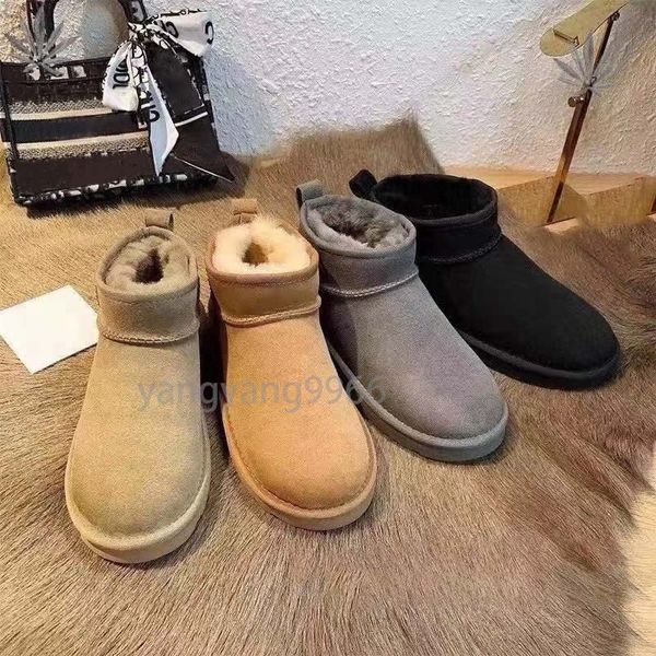 2022 fashion snow boots warm suede shoes classical short keep warm man women plush casual chestnut grey size 35-43, Black
2022 fashion snow boots warm suede shoes classical short keep warm man women plush casual chestnut grey size 35-43, Black