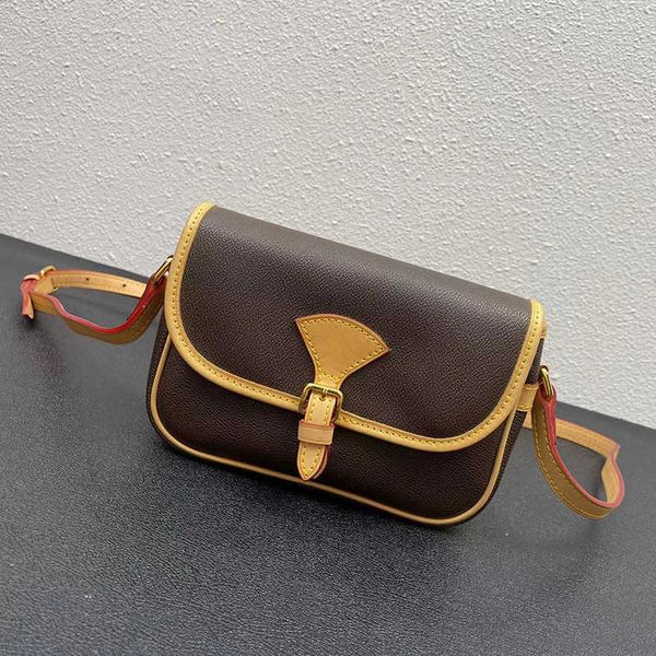 messenger bag shoulder chains bags luxurys designers lady 2022 women handbag fashion handbags mother cossbody clutch wallet
messenger bag shoulder chains bags luxurys designers lady 2022 women handbag fashion handbags mother cossbody clutch wallet
