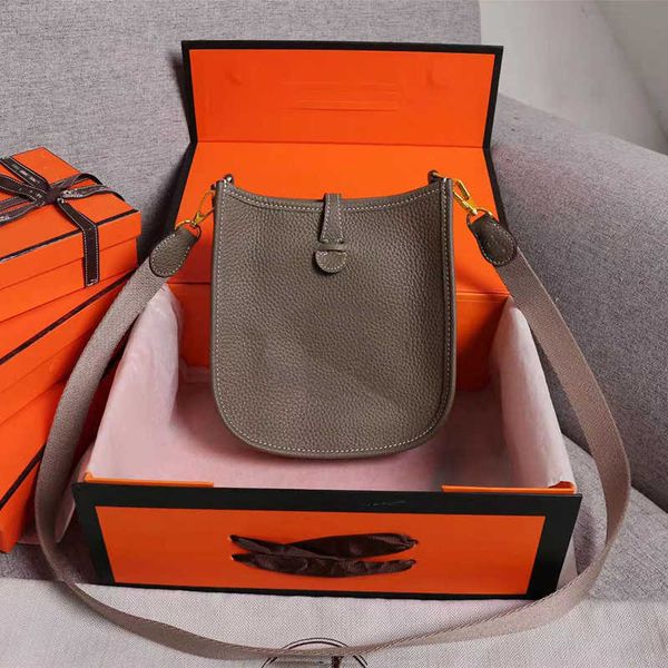 women lady cross body bag designer handbag luxurys shoulder bags wallets evelyne bags genuine leather crossbody handbags purses gold
women lady cross body bag designer handbag luxurys shoulder bags wallets evelyne bags genuine leather crossbody handbags purses gold