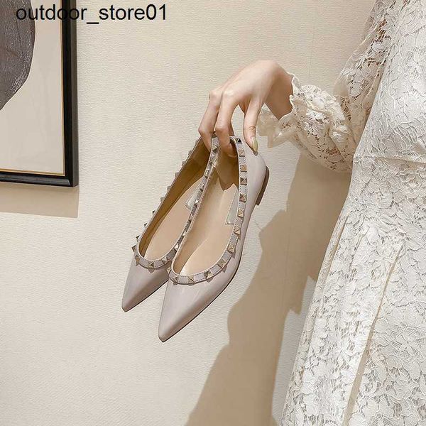 designer sandals luxury dress shoes fashion single shoe autumn new riveted flat sneakers pointed women slippers valentinoe''valent, Black
designer sandals luxury dress shoes fashion single shoe autumn new riveted flat sneakers pointed women slippers valentinoe''valent, Black