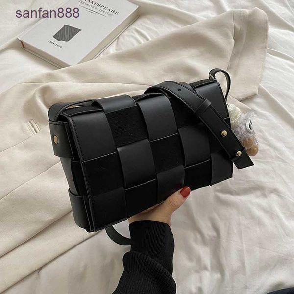 botte botte bags venecassette bucket bagwestern weave small square versatile 2022 new fashion women's korean one shoulder splice autumn
botte botte bags venecassette bucket bagwestern weave small square versatile 2022 new fashion women's korean one shoulder splice autumn