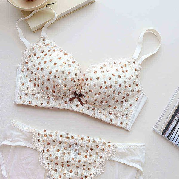bras sets girls' polka-dot lace underwear is skin-friendly soft no steel ring small chest gathered on the support anti-sagging bra set, Red;black
bras sets girls' polka-dot lace underwear is skin-friendly soft no steel ring small chest gathered on the support anti-sagging bra set, Red;black