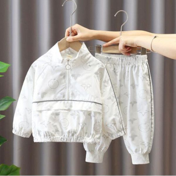 2022 autumn toddler baby boys girls clothes sets fashion print jacket pants kids sportswear set children clothing spring girl designer sets, White
2022 autumn toddler baby boys girls clothes sets fashion print jacket pants kids sportswear set children clothing spring girl designer sets, White