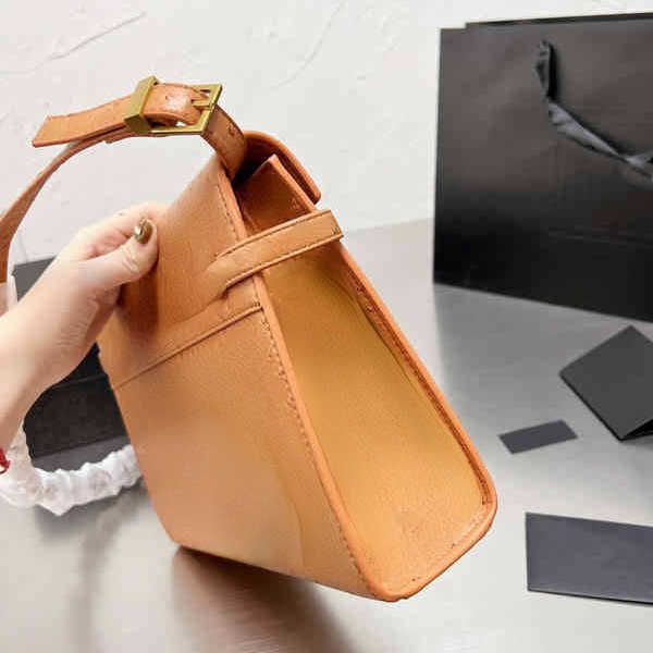 shoulder bags luxury designer bagss ostrich leather female trendy wild crossbody vintage tofu underarm bag
shoulder bags luxury designer bagss ostrich leather female trendy wild crossbody vintage tofu underarm bag