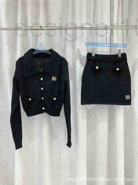 women's two piece pants designer autumn and winter 2022 new black velvet loop yarn doll neck metal buckle knitted coat hip wrap half sk, White
women's two piece pants designer autumn and winter 2022 new black velvet loop yarn doll neck metal buckle knitted coat hip wrap half sk, White