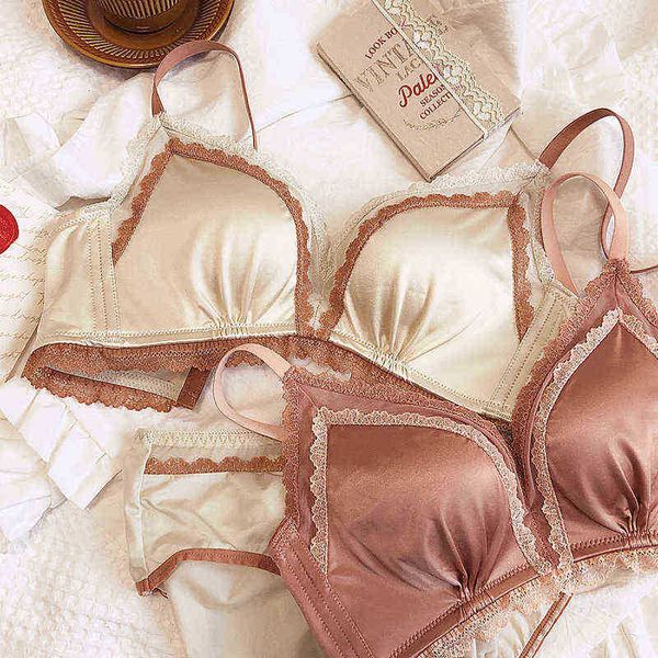 bras sets satin lace bralette panty no steel ring small chest gather up close up underwear sets latex cotton silk bra briefs set t220907, Red;black
bras sets satin lace bralette panty no steel ring small chest gather up close up underwear sets latex cotton silk bra briefs set t220907, Red;black