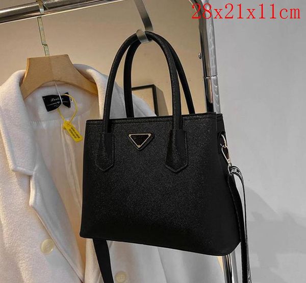 women cleo handbags shoulder bag leather classic underarm hobo bags fashion lady 2021 purses wholesale handbags purse
women cleo handbags shoulder bag leather classic underarm hobo bags fashion lady 2021 purses wholesale handbags purse