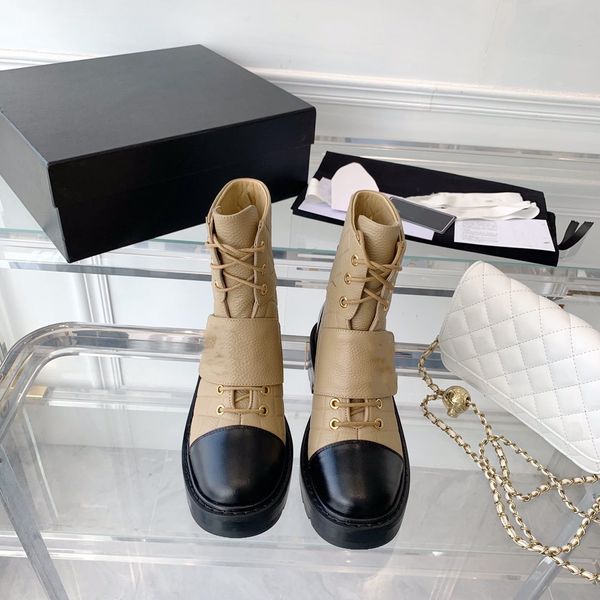 2022 new boots with rhombic texture martin flat bottom thick heel boots british style, Black
2022 new boots with rhombic texture martin flat bottom thick heel boots british style, Black
