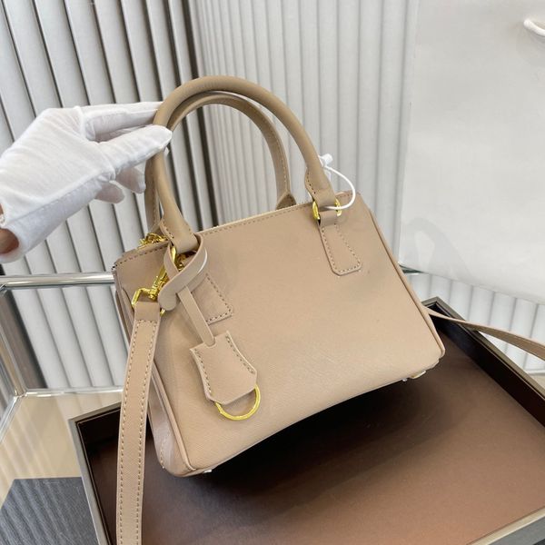 evening bag new designer bag luxury women shoulder bags handbag designer crossbody wallet female purses uality high-capacity solid color lea
evening bag new designer bag luxury women shoulder bags handbag designer crossbody wallet female purses uality high-capacity solid color lea