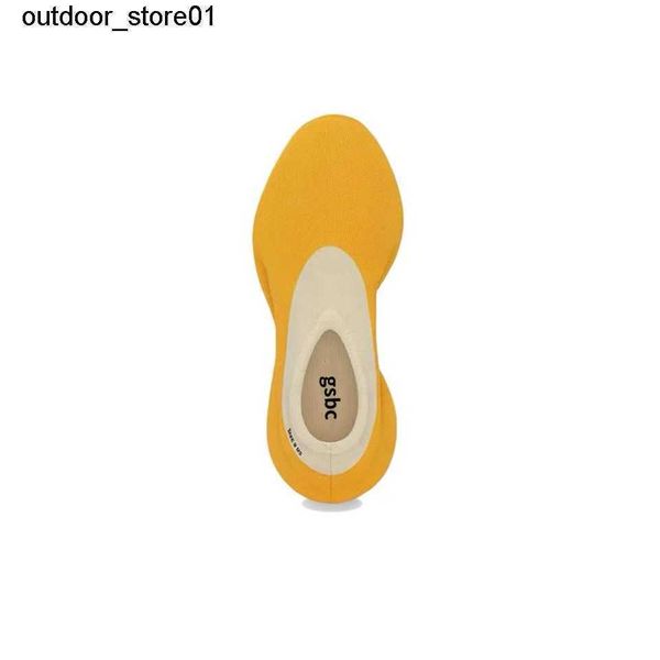 designer sneakers running shoes yz knit runner popular banana running cotton slippers
designer sneakers running shoes yz knit runner popular banana running cotton slippers