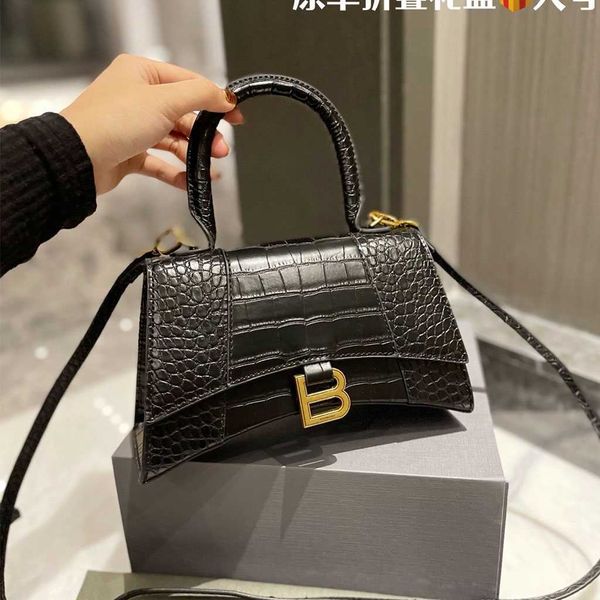 designer handbags messenger bags tote purse balenclagas crocodile pattern hourglass ladies handbag shoulder backpacks crossbody
designer handbags messenger bags tote purse balenclagas crocodile pattern hourglass ladies handbag shoulder backpacks crossbody